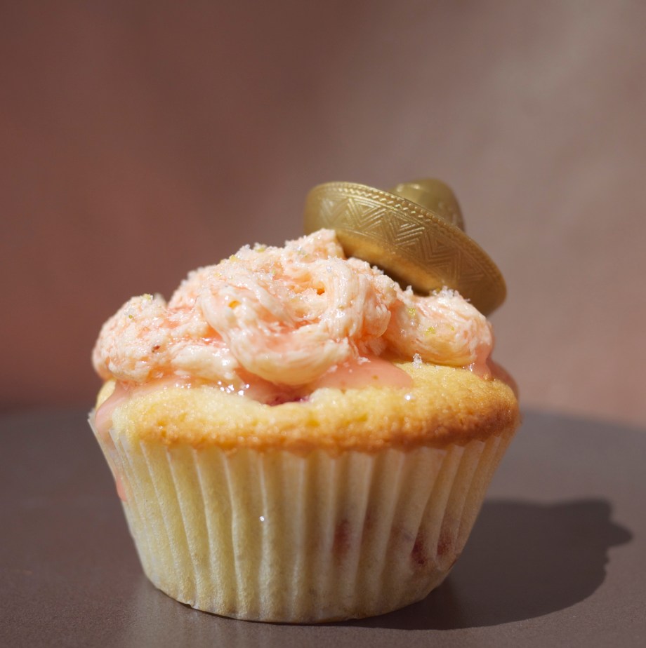 Kiwi+Peach: Strawberry Margarita Cupcake