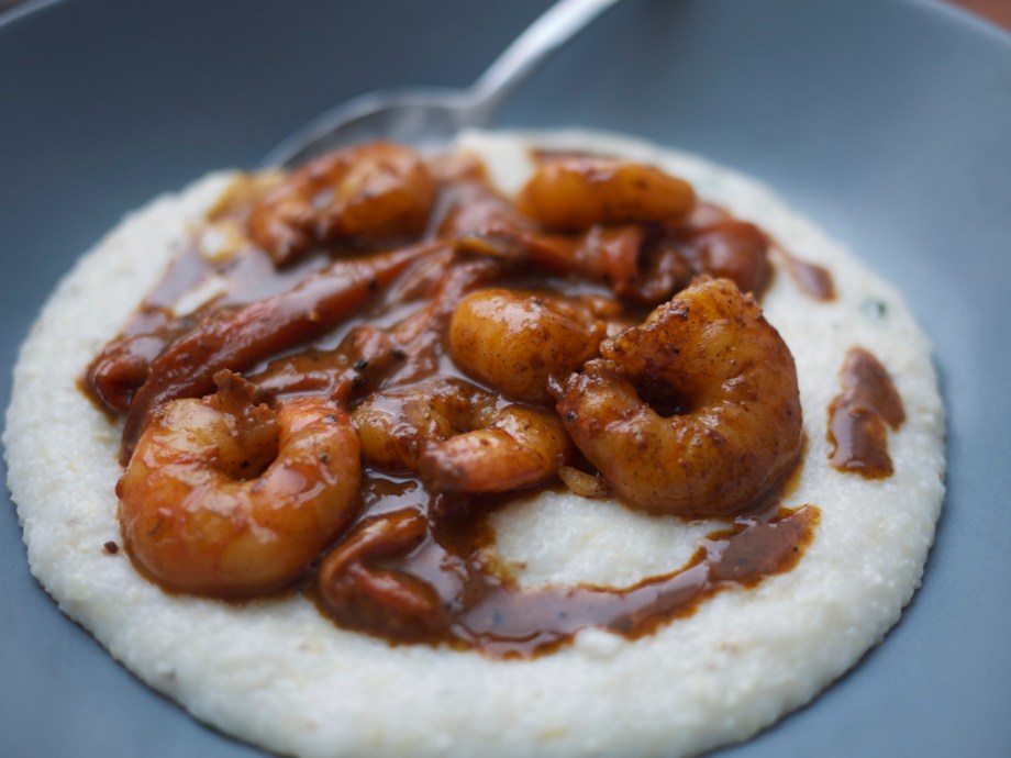 Kiwi+Peach: Creole Shrimp and Basil Goat Cheese Grits from Tupelo Honey Café