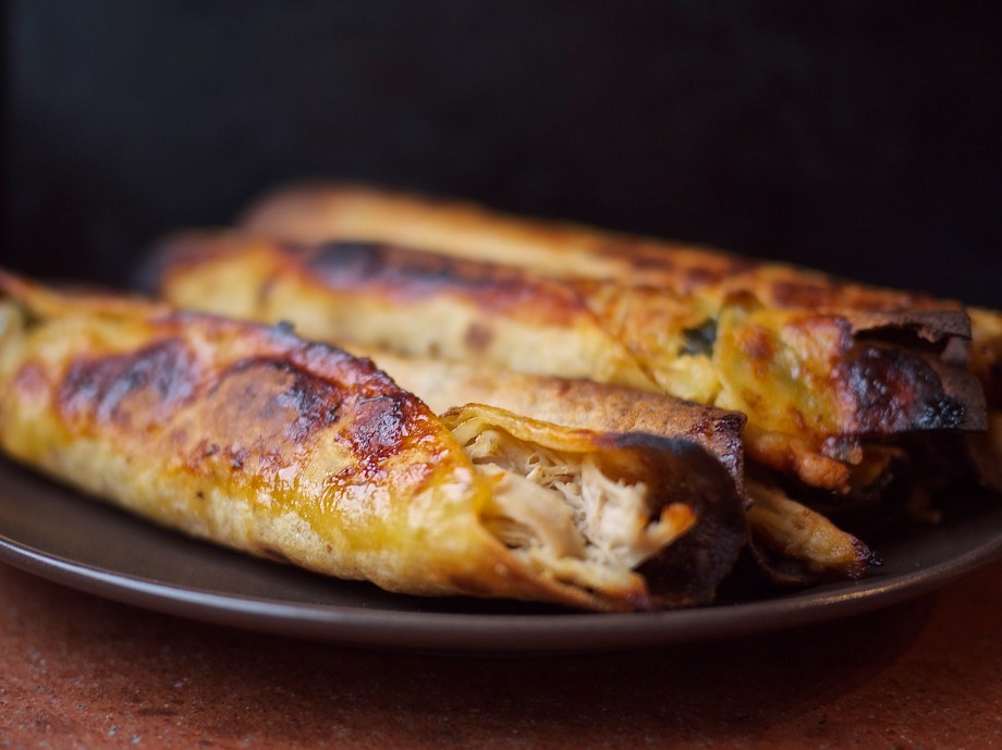 Kiwi+Peach: Drunk Chicken and Spinach Taquitos