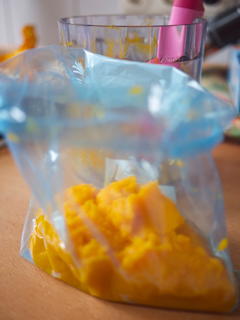 The How-To Series {DIY Pumpkin Puree} | kiwi+peach