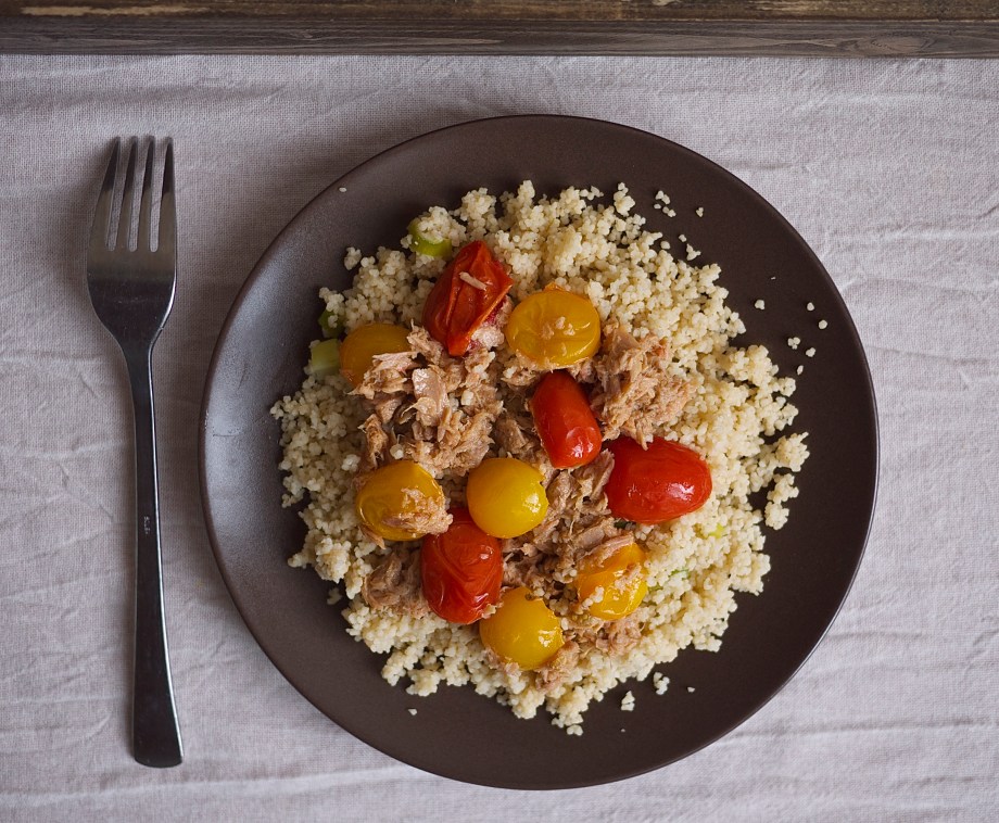 Couscous with Tuna and Tomatoes from StoneSoup | kiwi+peach
