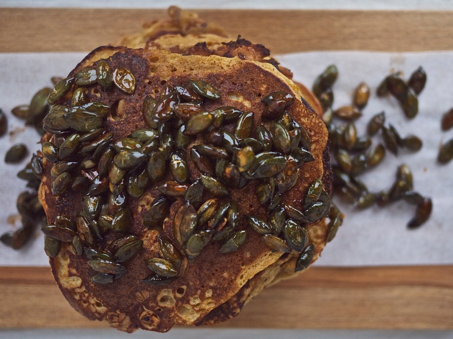 Spiced Pumpkin Seeds on Whole Wheat Pumpkin Spice Pancakes from Kiwi and Peach