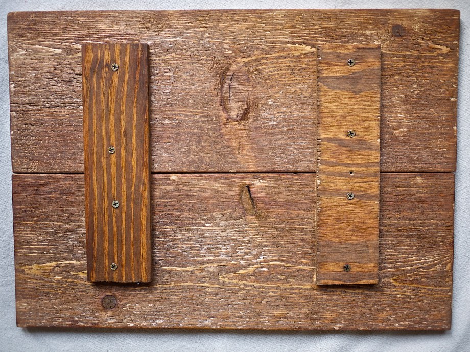 DIY Bedside Table from Kiwi and Peach